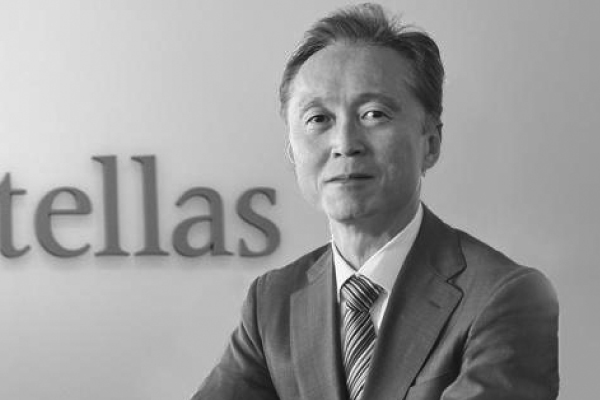 慎重居士 脱皮 アステラスが遺伝子治療に殴り込み 集中出版