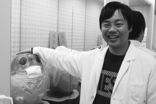 加古川　哲也 27歳でくも膜下出血に倒れ 左半身麻痺に | 集中出版