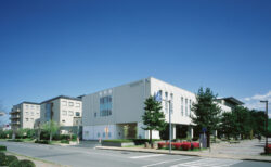 233 筑波メディカルセンター病院 （茨城県つくば市）　アートの力で温かみのある医療を