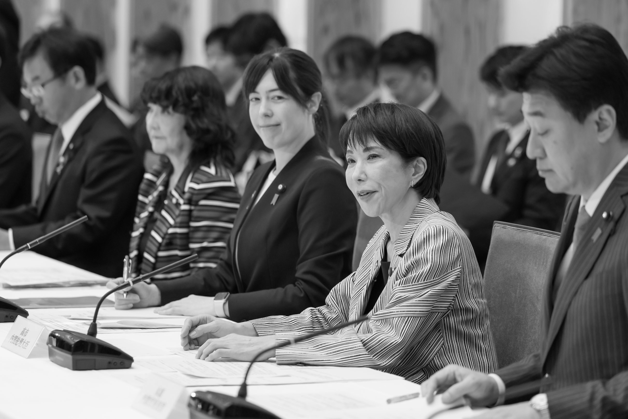 会議の纏めを行う高市首相(右から2人目:首相官邸HPより)
